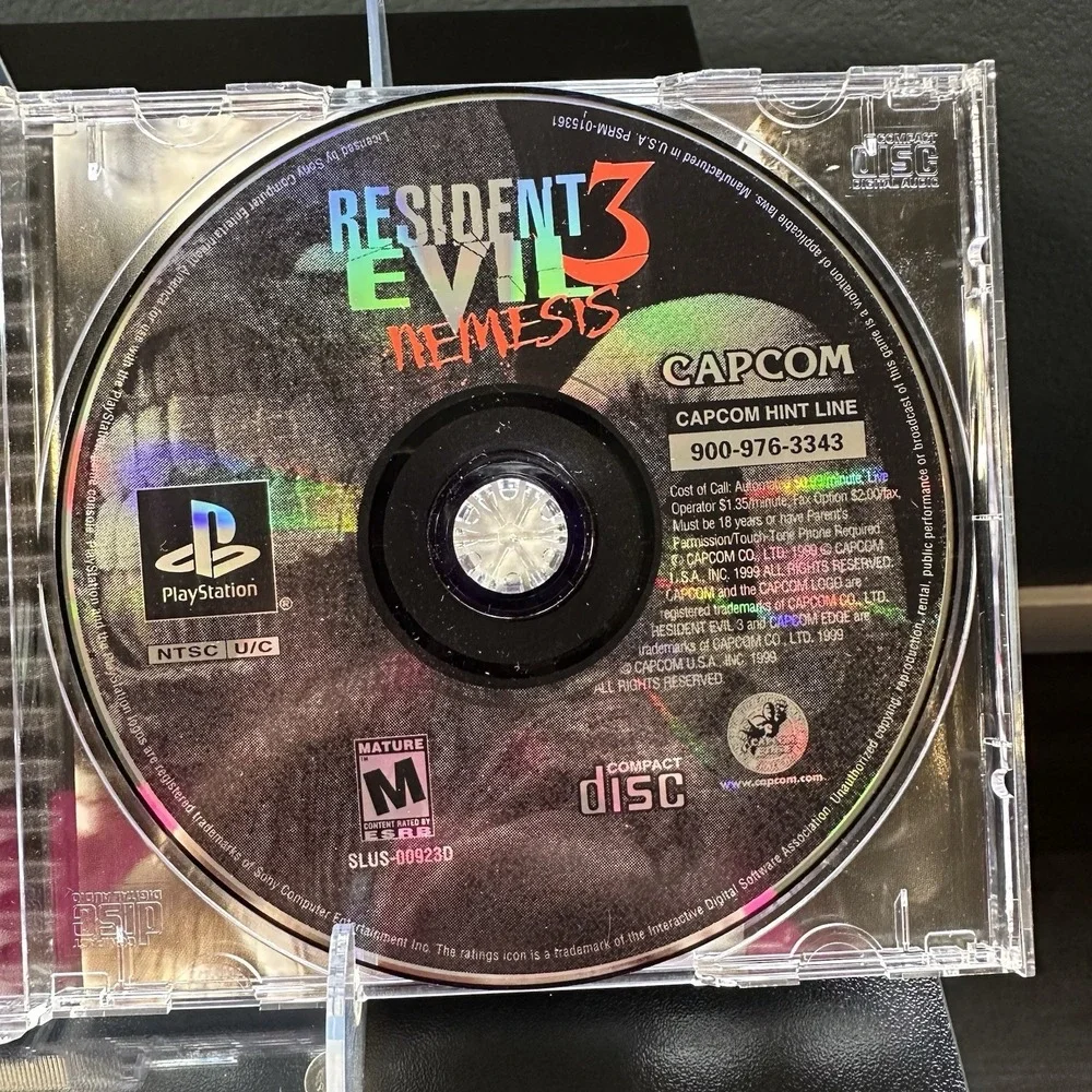 Resident Evil 3: Nemesis PlayStation 1 PS1 Complete CIB Black Label W/ Reg Card